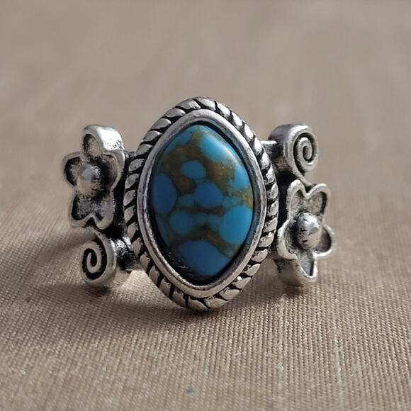 Jewelry - Boho southwest synthetic turquoise ring, Size 6
